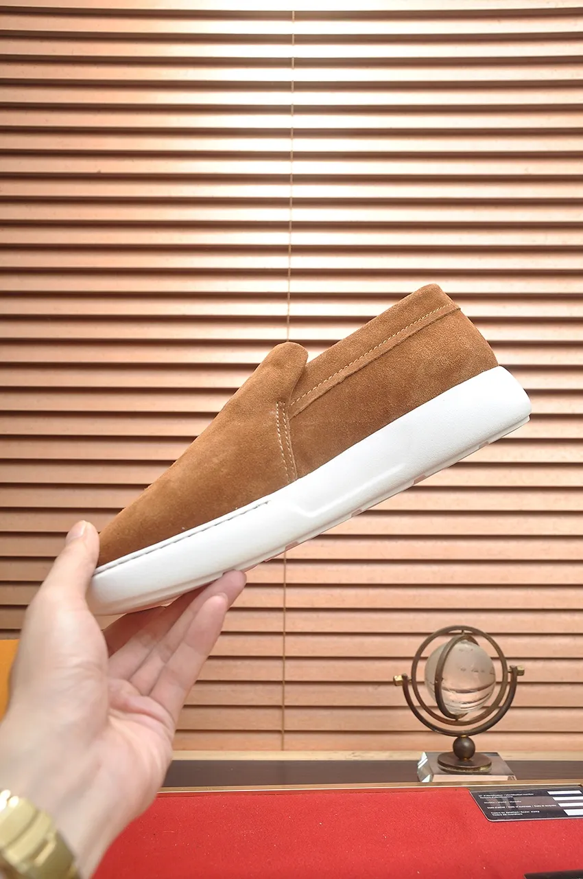 Men's men's shoes 💰700💶[LOUIS VUITTON] new original order 🍀LV Louis Vuitton * - top version of LV classic trendy shoes! Made of imported original LV fabric with rubber surface, breathable cowhide lining, and original wear-resistant rubber foam outsole! High quality products! The yardage is 38-44.